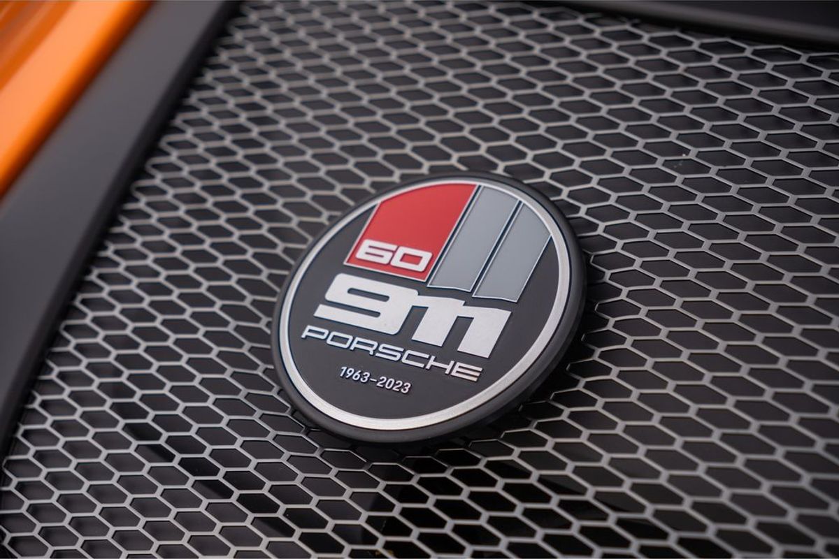 2025 Porsche 911 (992) S/T