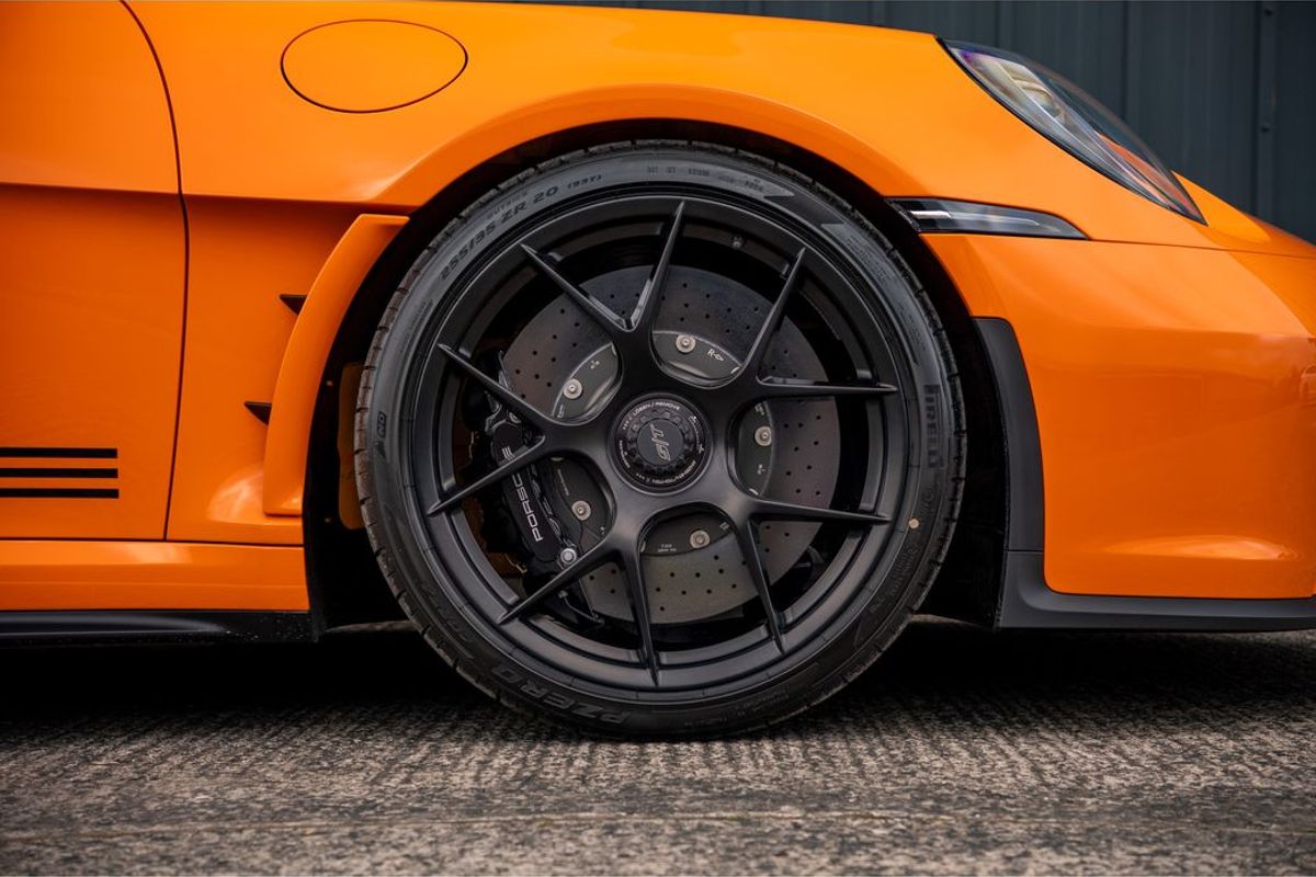 2025 Porsche 911 (992) S/T