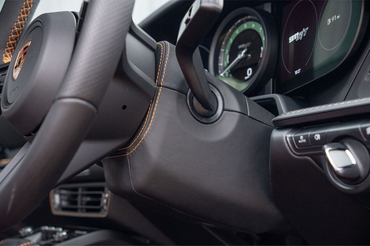 2025 Porsche 911 (992) S/T