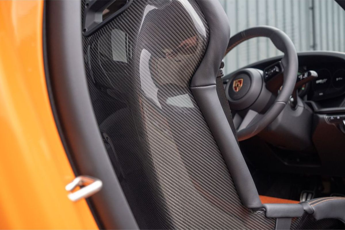 2025 Porsche 911 (992) S/T