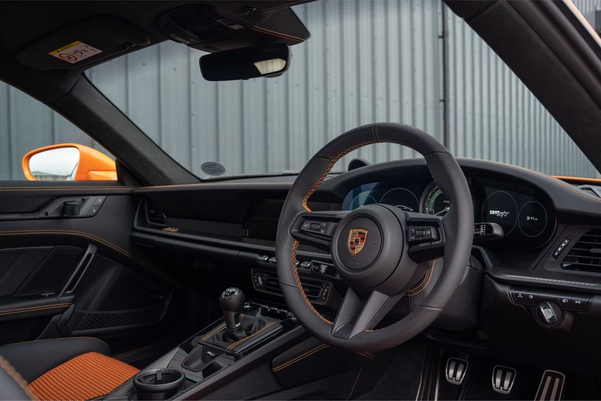 2025 Porsche 911 (992) S/T