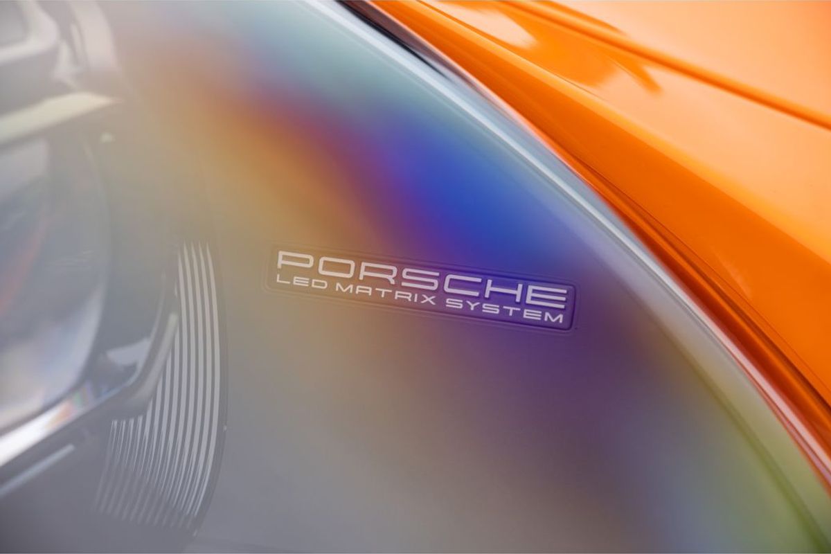 2025 Porsche 911 (992) S/T