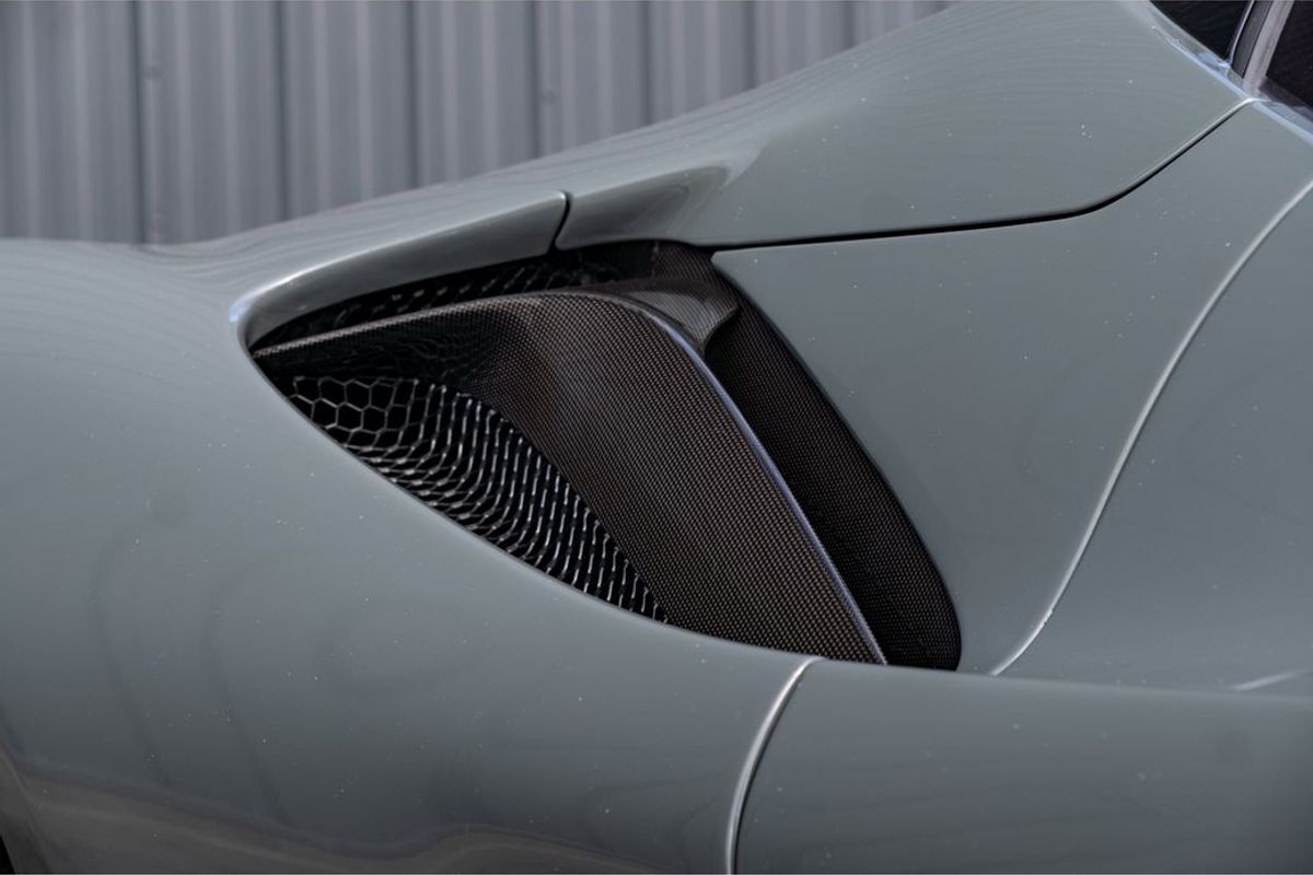 2022 Ferrari SF90 Spider Assetto Fiorano