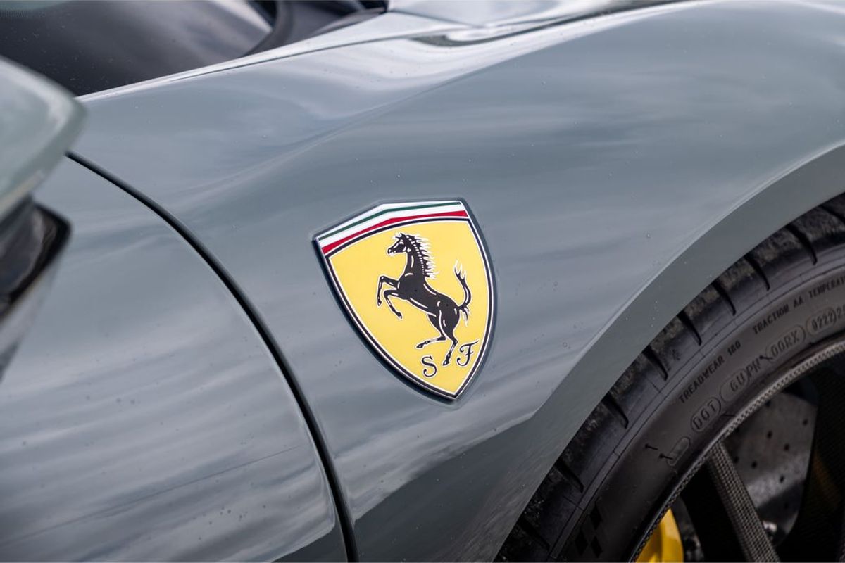 2022 Ferrari SF90 Spider Assetto Fiorano