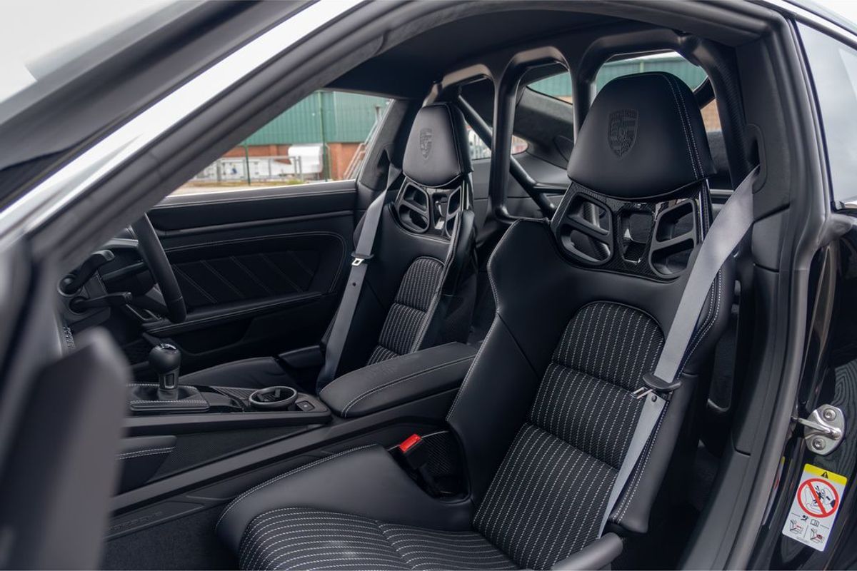 2025 Porsche 911 (992) S/T