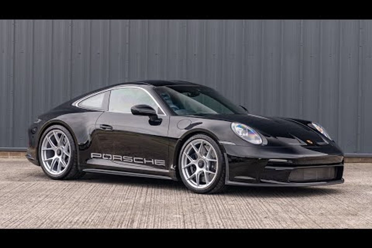 2025 Porsche 911 (992) S/T
