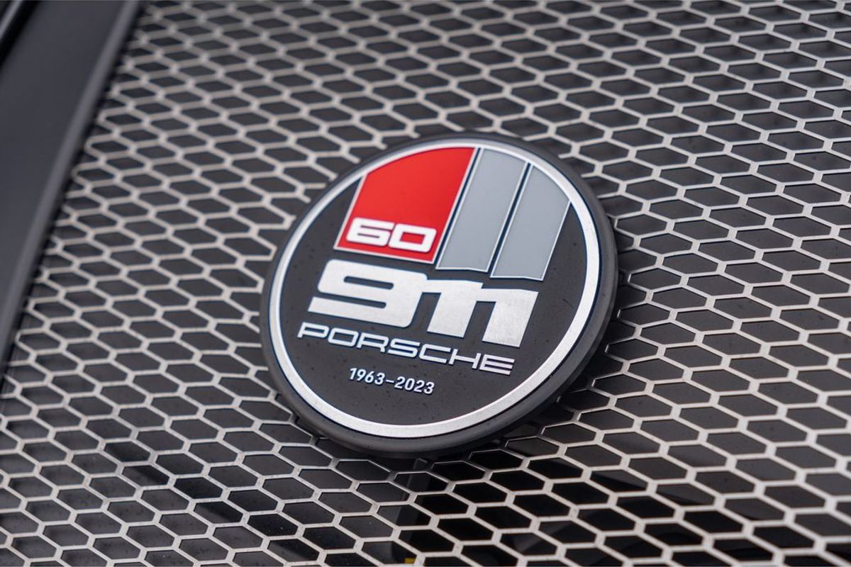 2025 Porsche 911 (992) S/T