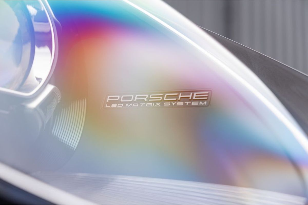 2025 Porsche 911 (992) S/T