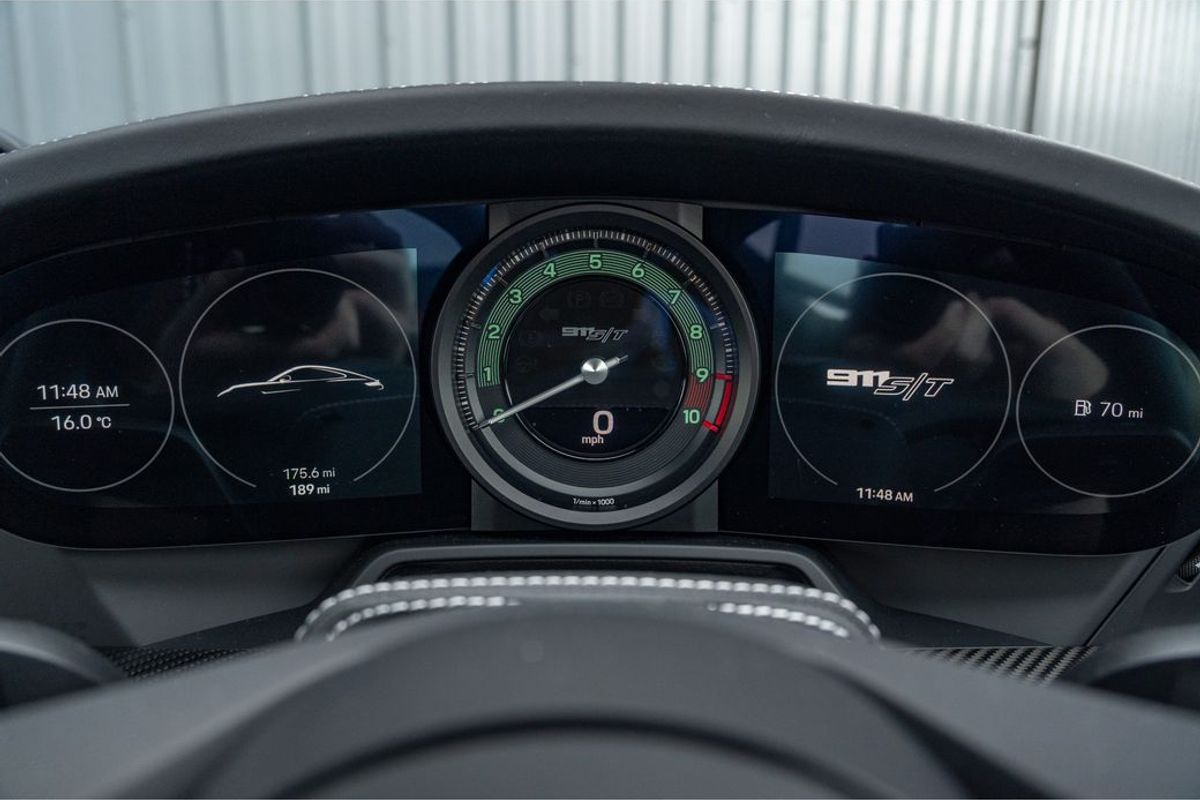 2025 Porsche 911 (992) S/T