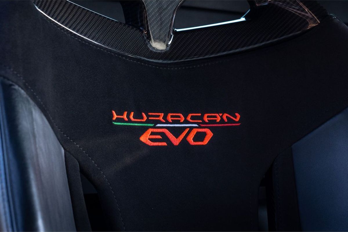 2021 Lamborghini Huracan Fluo Capsule