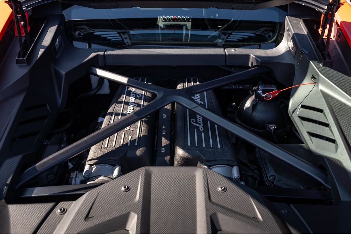 2021 Lamborghini Huracan Fluo Capsule