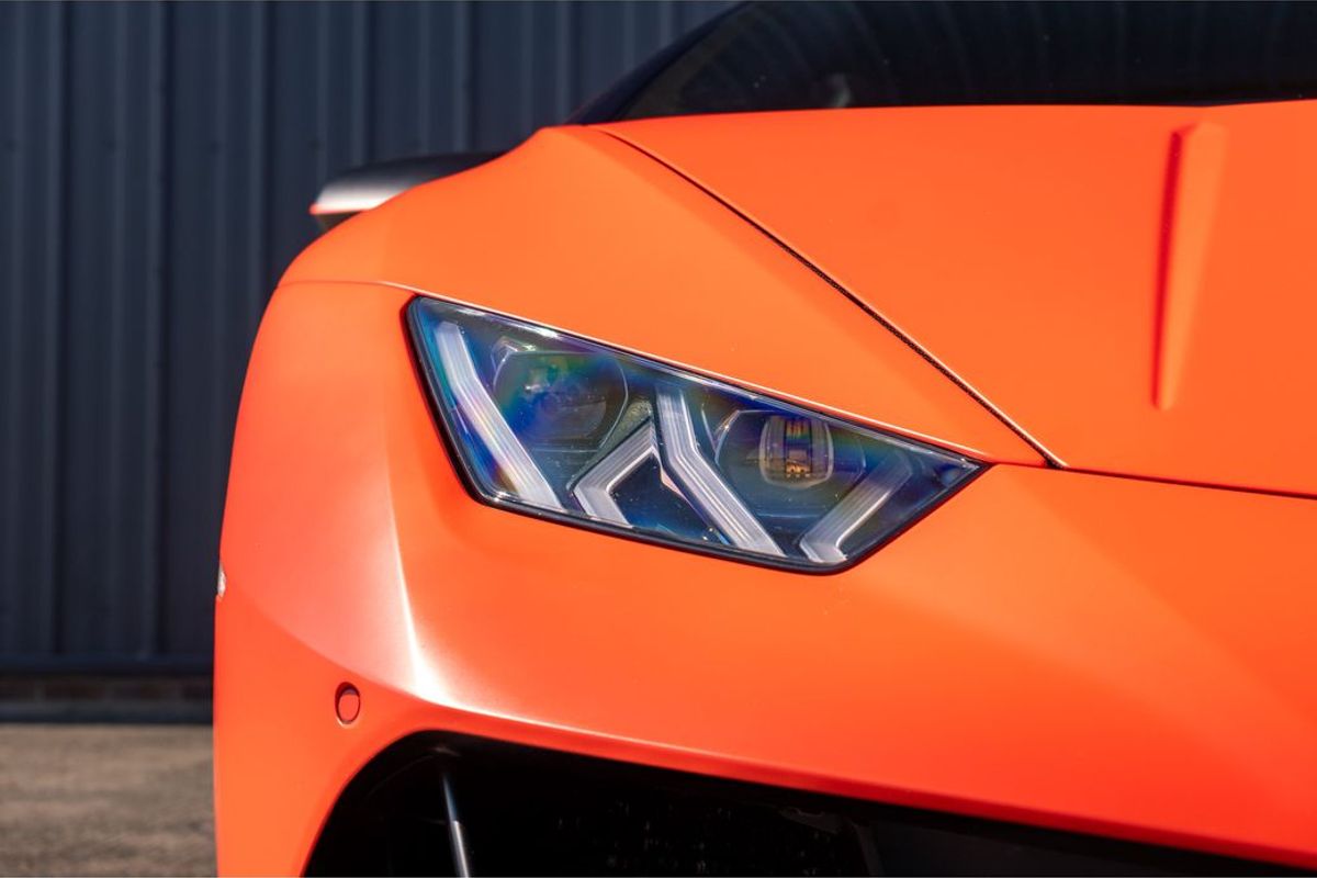 2021 Lamborghini Huracan Fluo Capsule