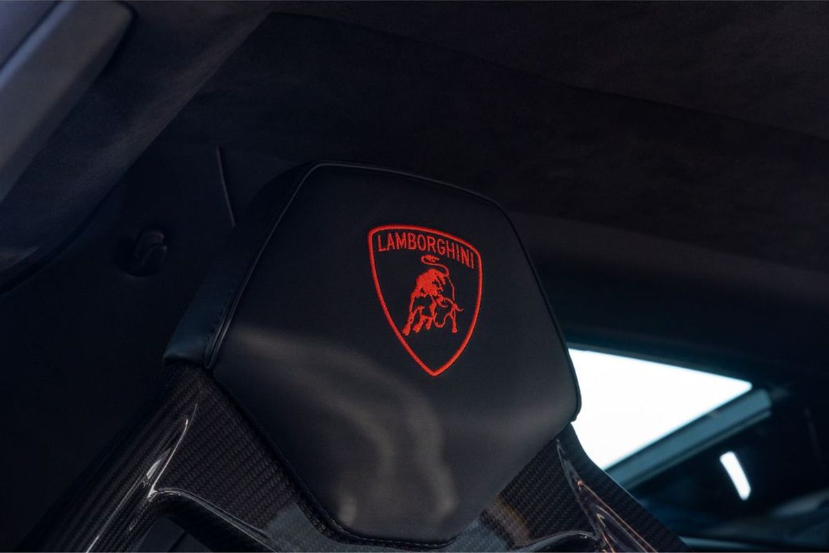 2021 Lamborghini Huracan Fluo Capsule