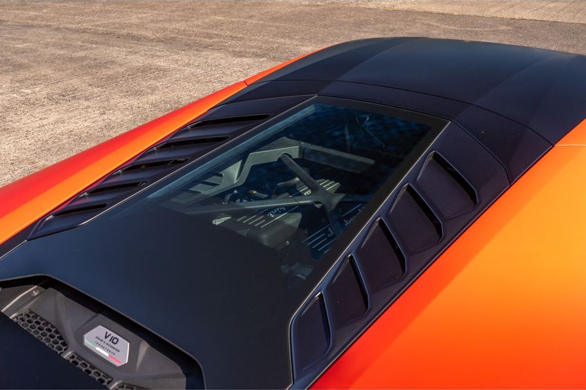 2021 Lamborghini Huracan Fluo Capsule