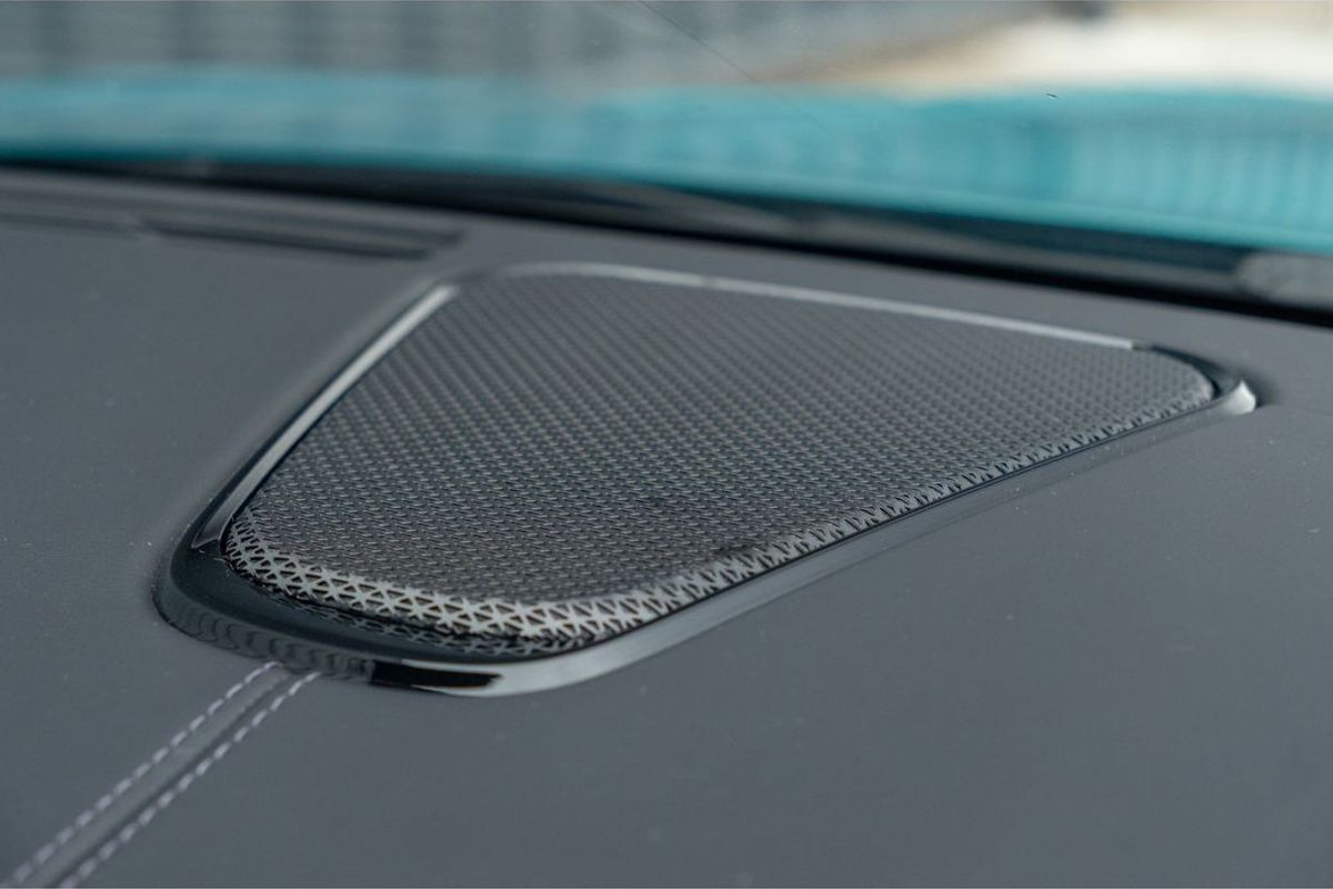 2025 Aston Martin V8 Vantage