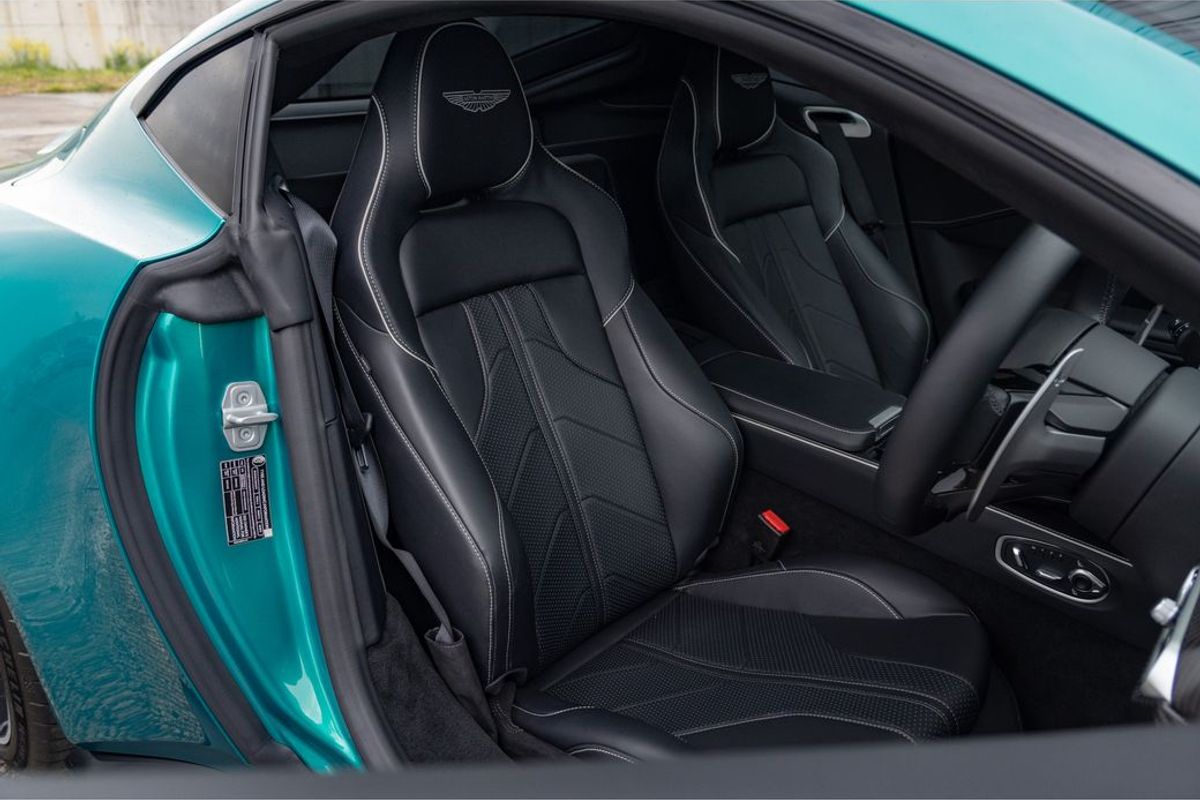 2025 Aston Martin V8 Vantage