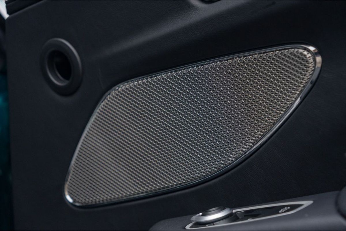 2025 Aston Martin V8 Vantage