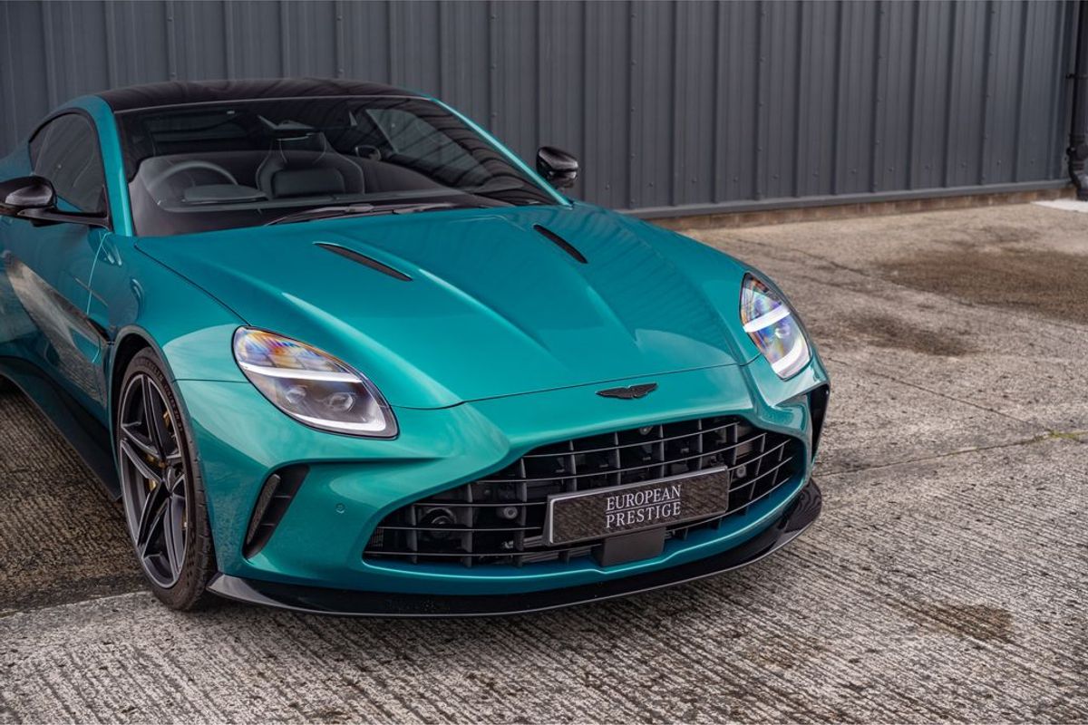 2025 Aston Martin V8 Vantage