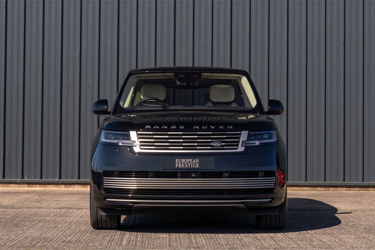 2023 Land Rover Range Rover P530 SV LWB
