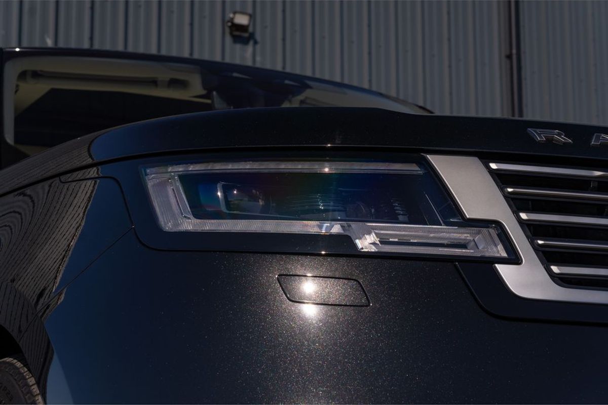 2023 Land Rover Range Rover P530 SV LWB