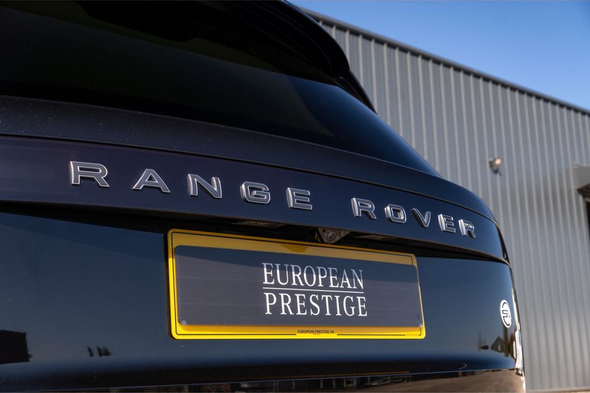 2023 Land Rover Range Rover P530 SV LWB