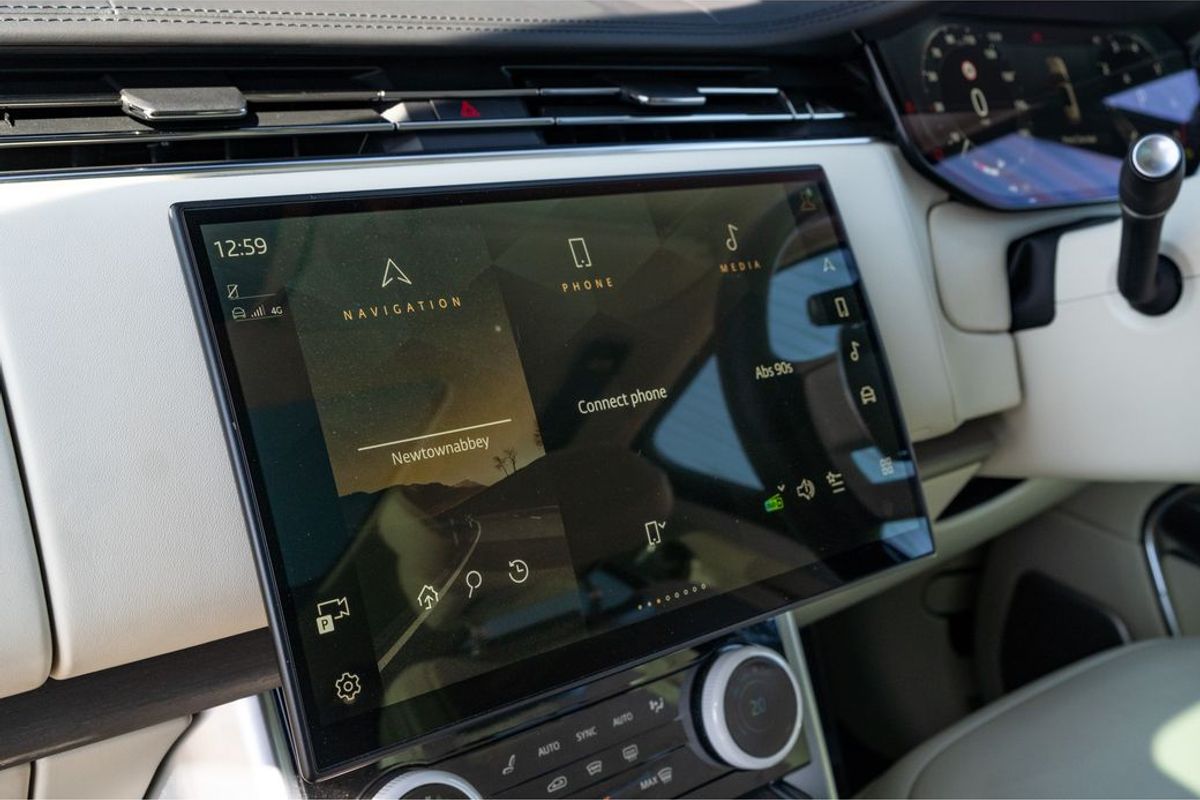 2023 Land Rover Range Rover P530 SV LWB