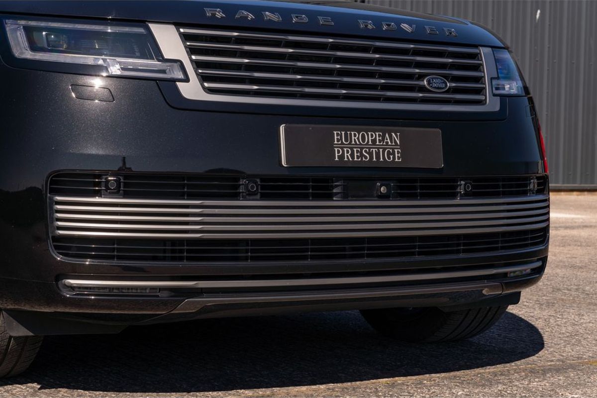 2023 Land Rover Range Rover P530 SV LWB