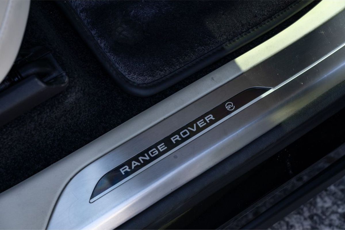 2023 Land Rover Range Rover P530 SV LWB