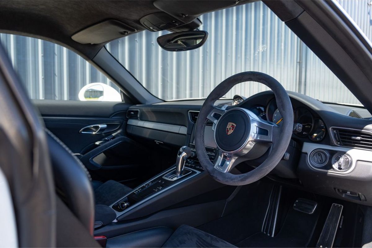 2014 Porsche 911 (991.1) GT3