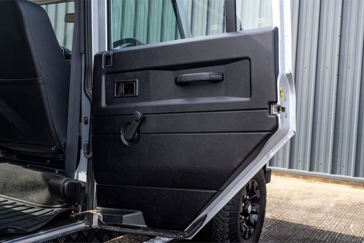 2012 Land Rover Defender 110