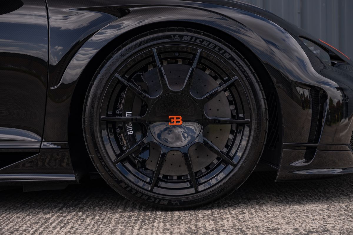 2022 Bugatti Chiron Super Sport 300+