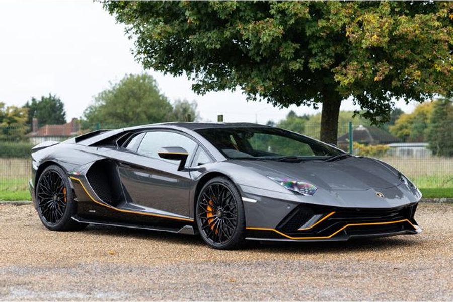 Lamborghini Aventador