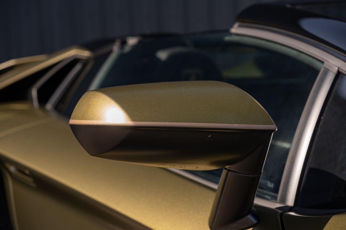 2022 Lamborghini Aventador Ultimae Roadster