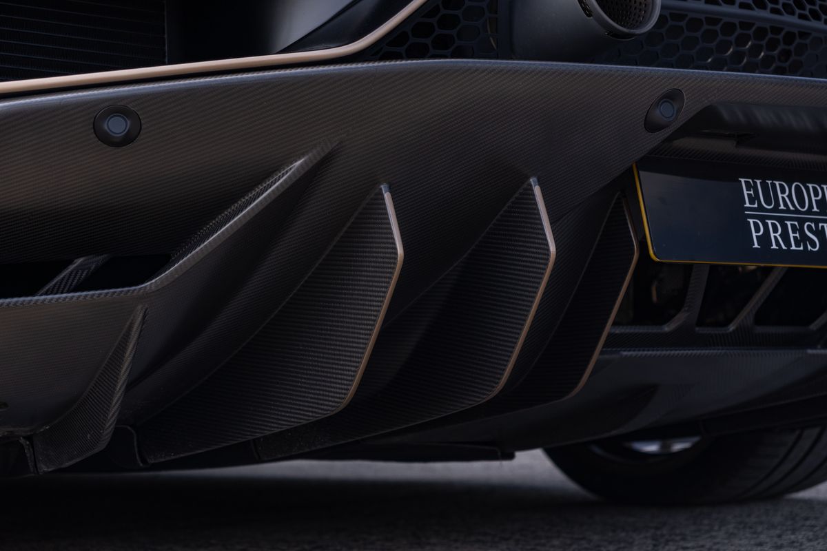 2022 Lamborghini Aventador Ultimae Roadster