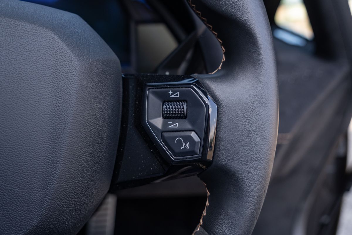 2022 Lamborghini Aventador Ultimae Roadster