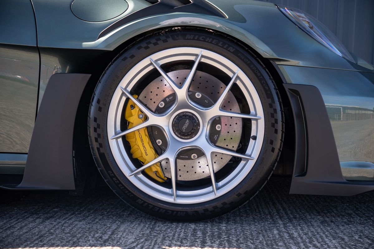 2025 Porsche 911 (992) GT3 RS Weissach