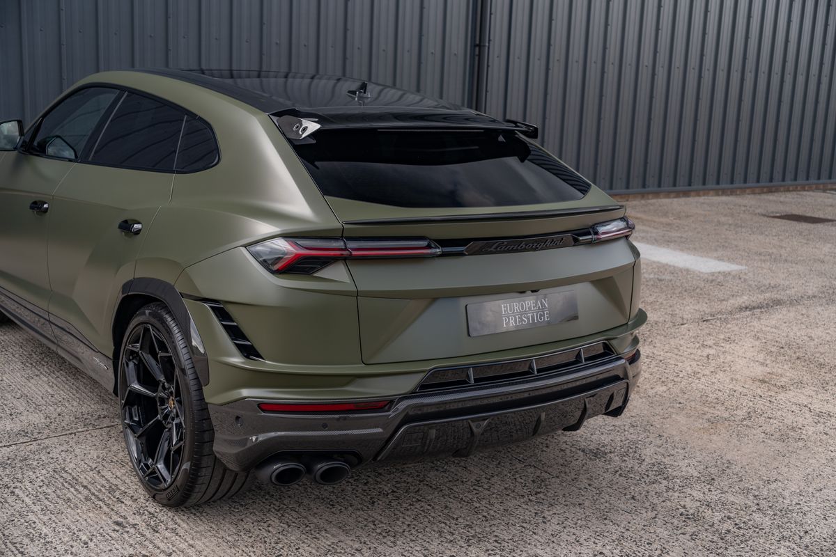 2024 Lamborghini Urus Performante