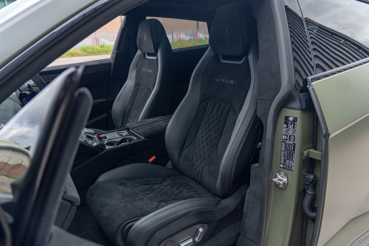 2024 Lamborghini Urus Performante