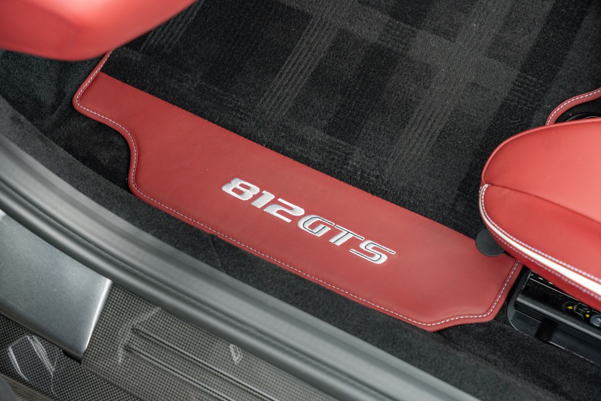 2021 Ferrari 812 GTS