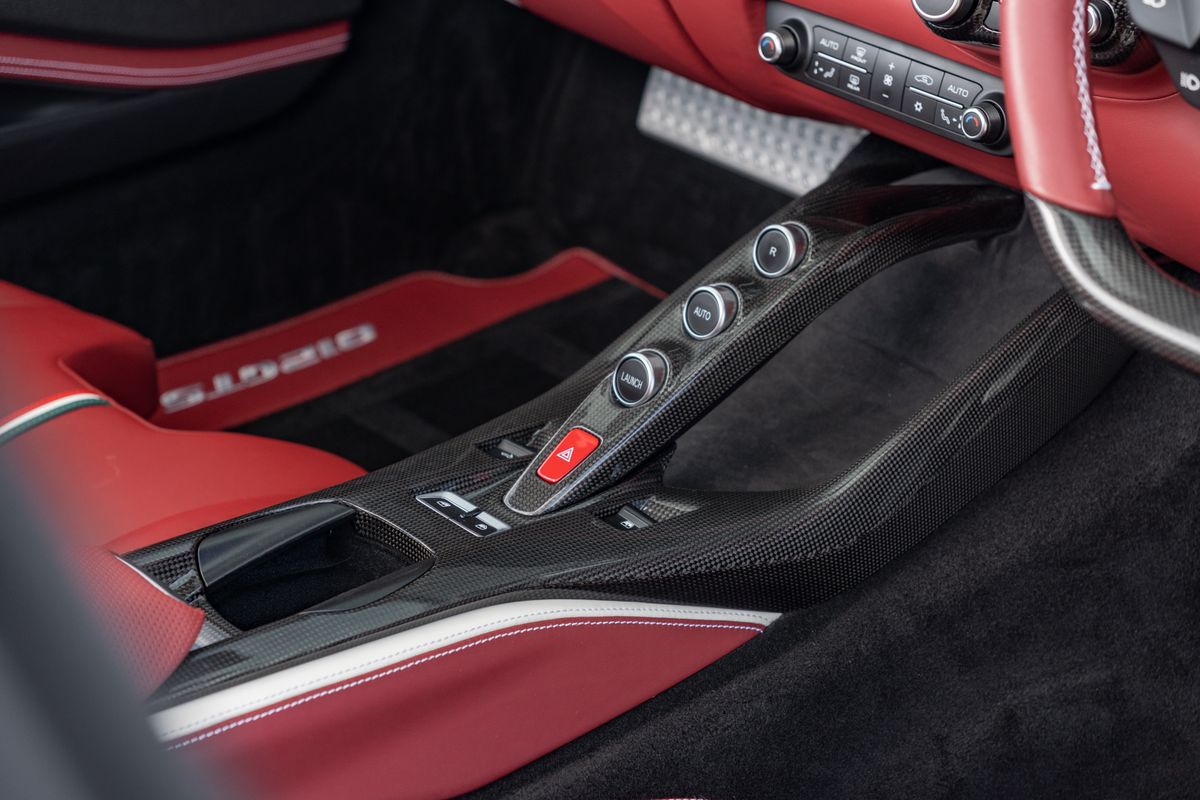 2021 Ferrari 812 GTS