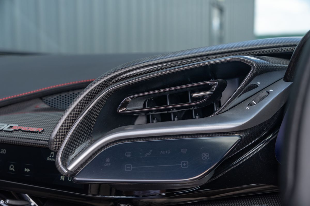 2022 Ferrari SF90 Spider