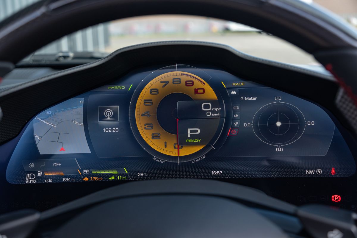 2022 Ferrari SF90 Spider