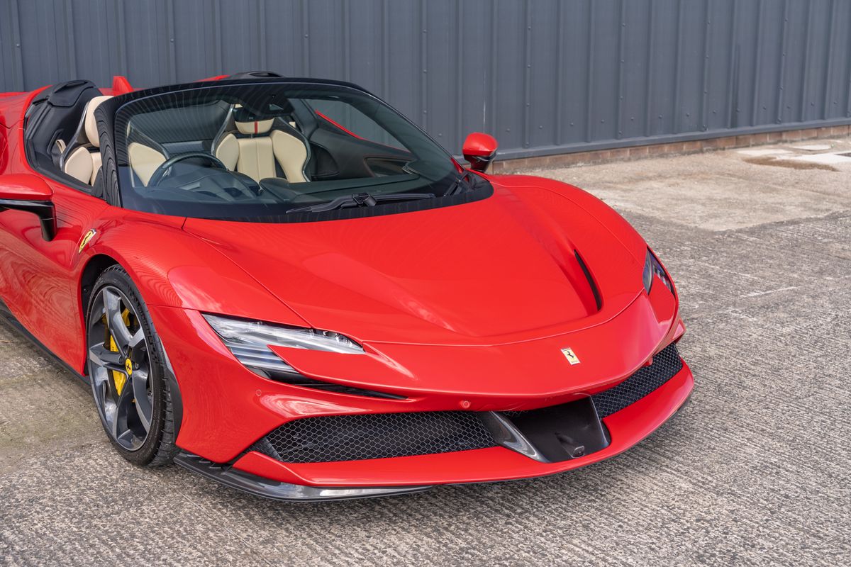2022 Ferrari SF90 Spider