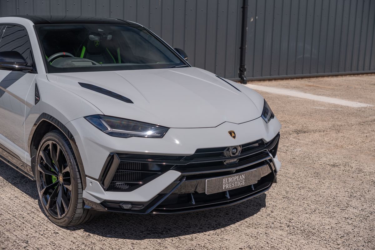 2023 Lamborghini Urus S