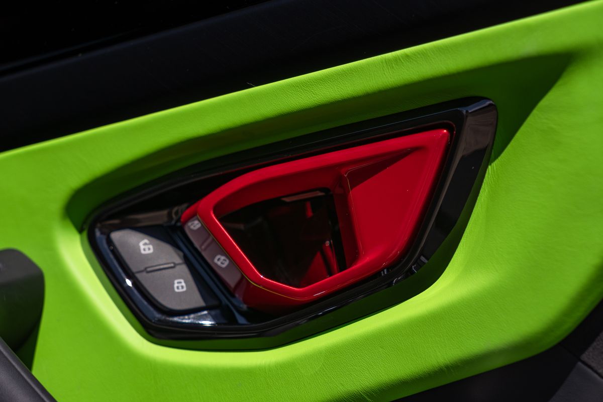 2023 Lamborghini Urus S