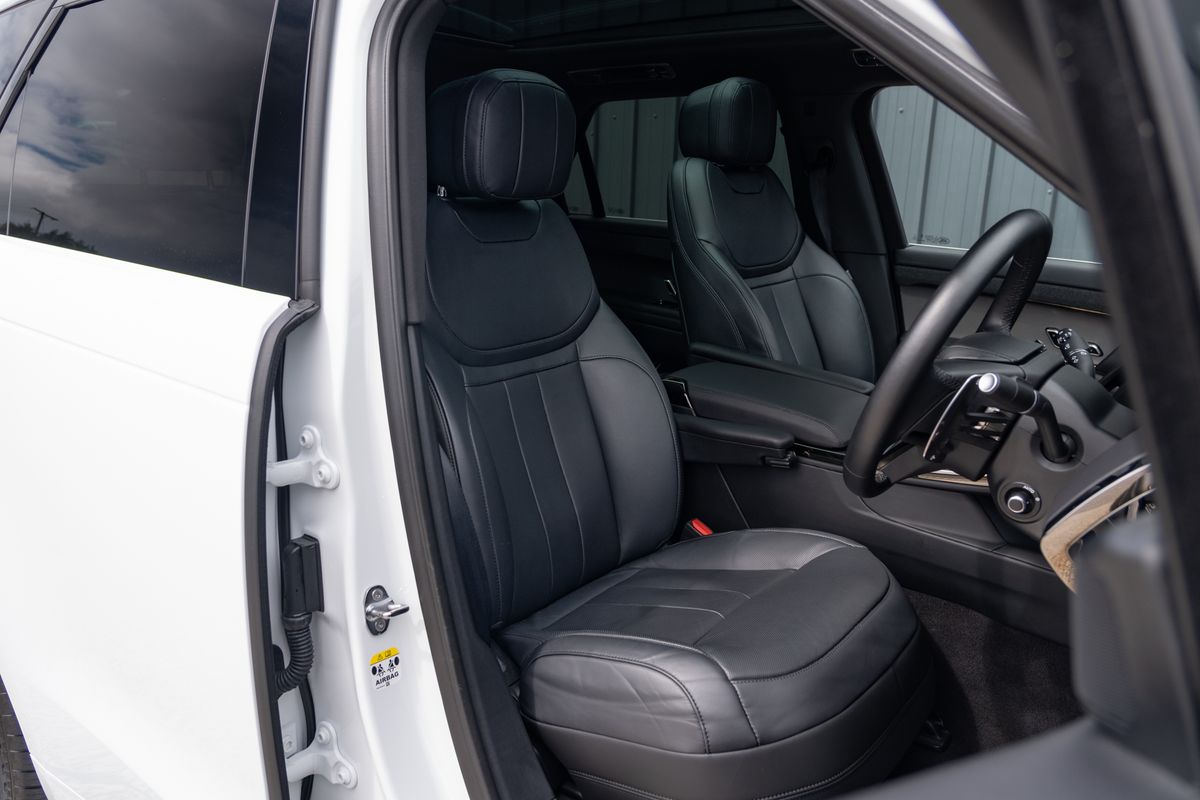 2025 Land Rover Range Rover Sport