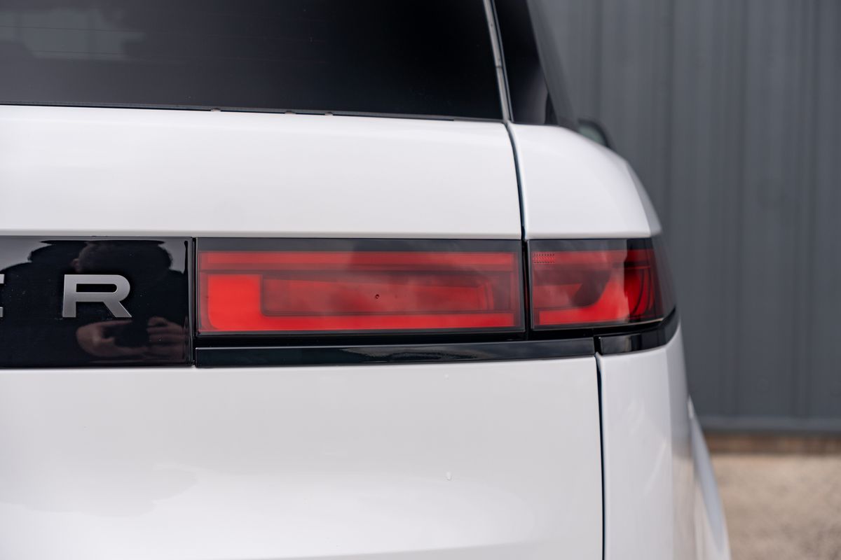 2025 Land Rover Range Rover Sport