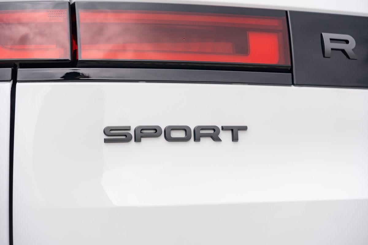 2025 Land Rover Range Rover Sport