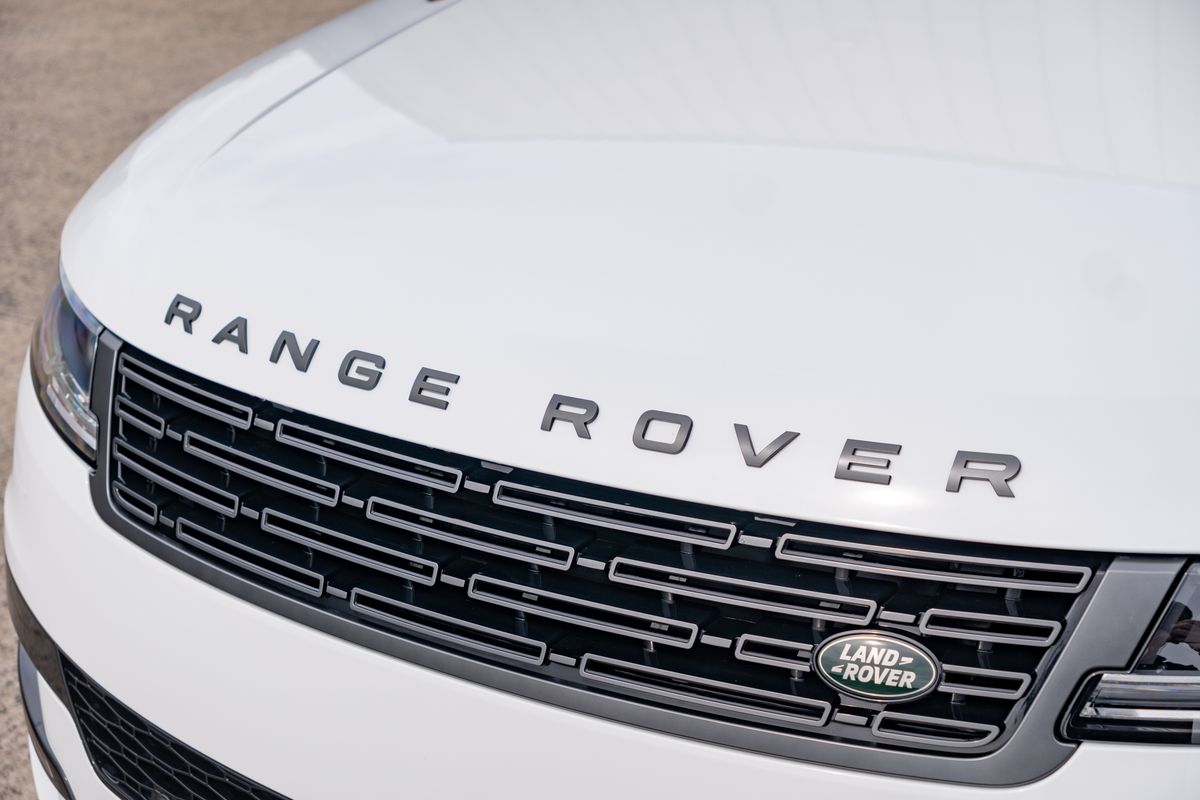 2025 Land Rover Range Rover Sport