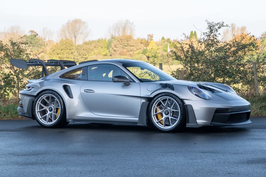 Porsche 911 (992.1) GT3 RS Weissach